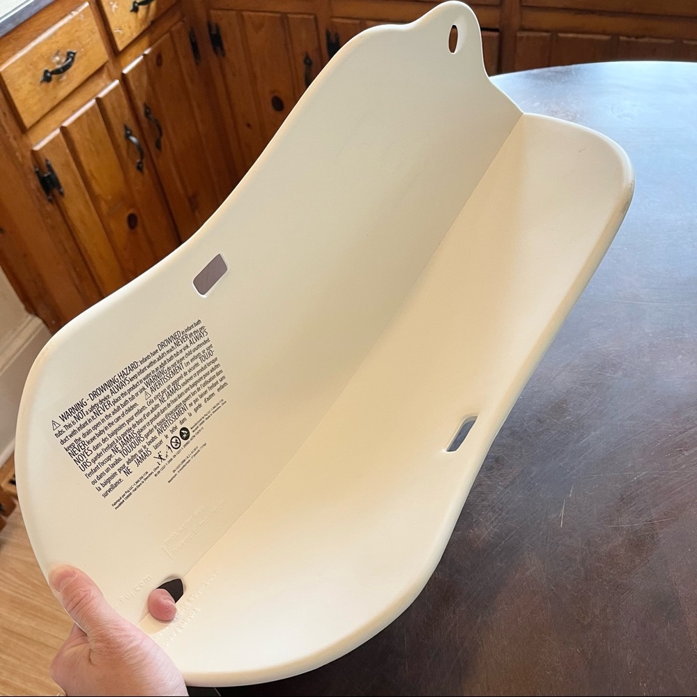 Puj Flyte Compact Infant Bathtub | Baby Bath for Newborns and Infants | Puj Tub
